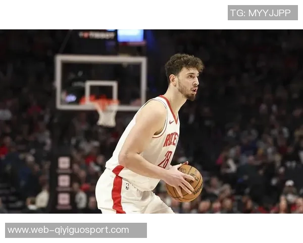 今天火箭与雷霆激战正酣球迷期待精彩对决与惊艳表现 今天火箭与雷霆激战正酣球迷期待精彩对决与惊艳表现